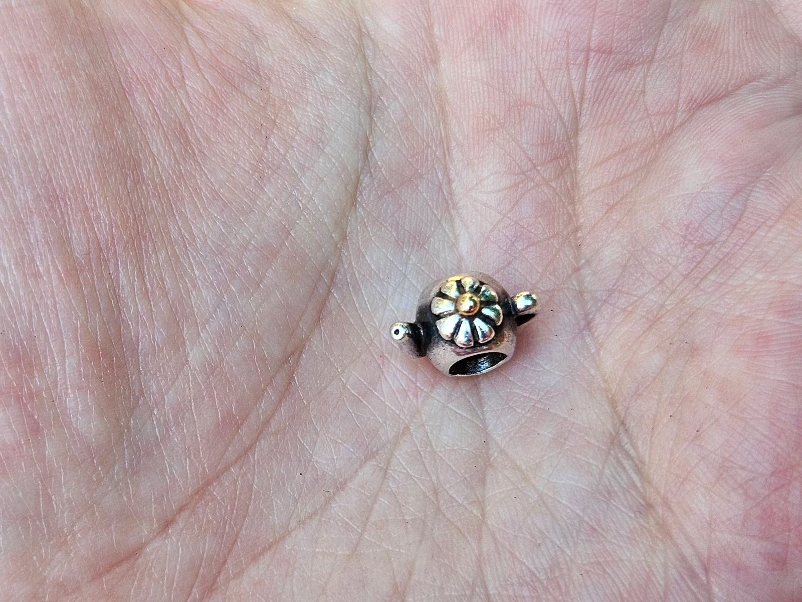 Pingente de chaleira bicolor de 14k da Pandora – photo 6